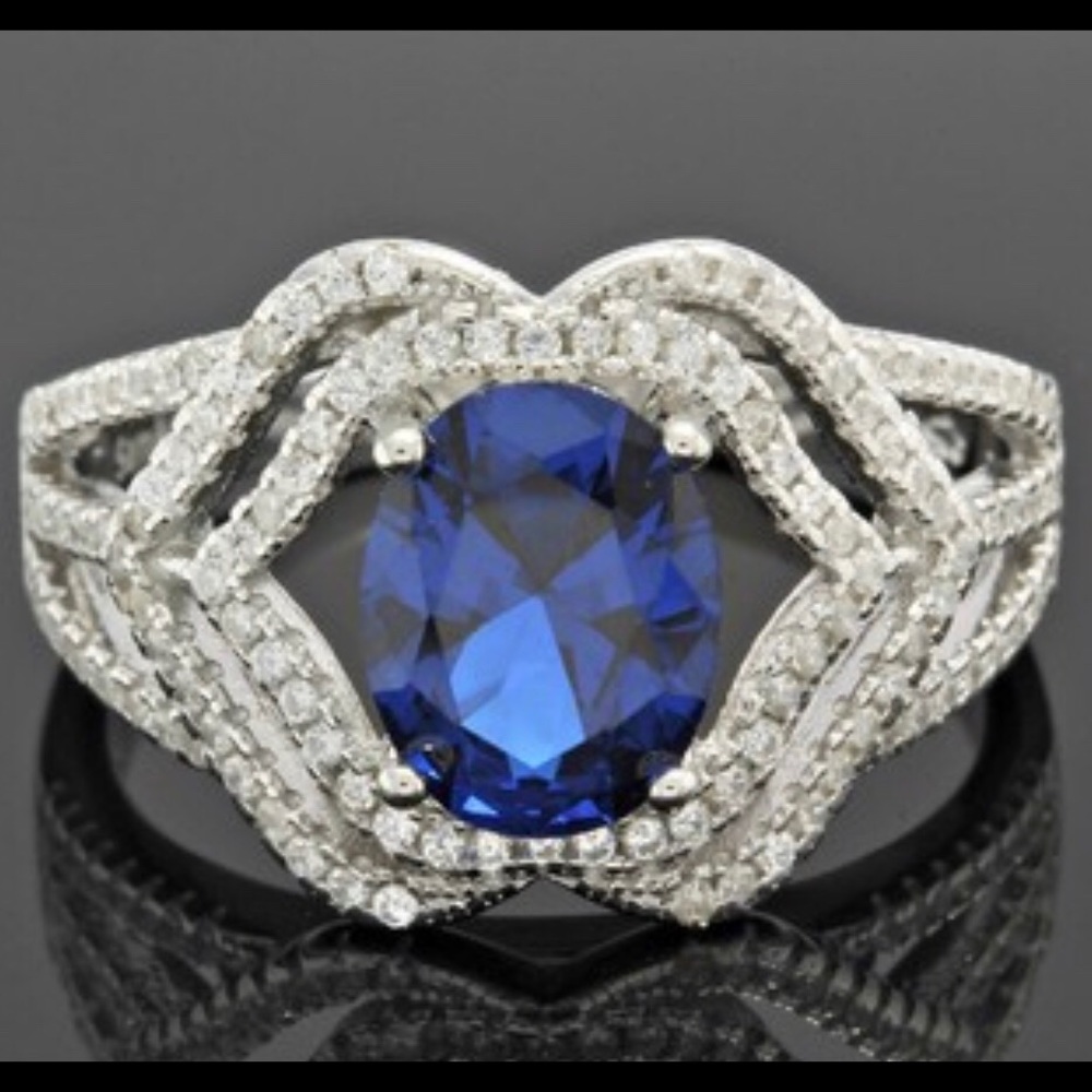 2.5 ctw Sapphire Ring